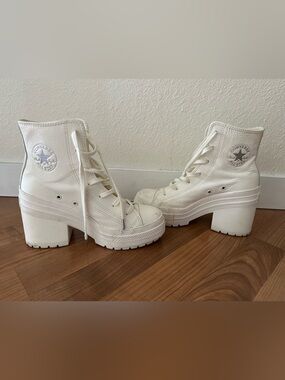 Converse Women's White Platform Lace-Up Boots
